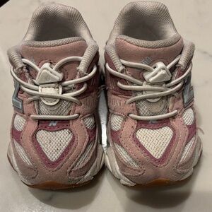 New Balance 9060
Girls' Toddler